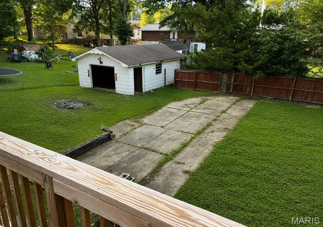 11th image of 2007 Hillsdale Dr, Poplar Bluff, MO 63901 | MLS# MIS26046483