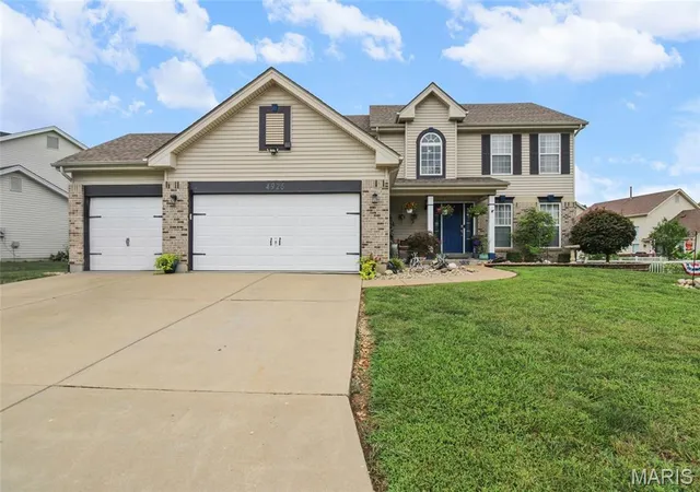 1st image of 4926 Romaine Spring Dr, Fenton, MO 63026 | MLS# MIS26046493