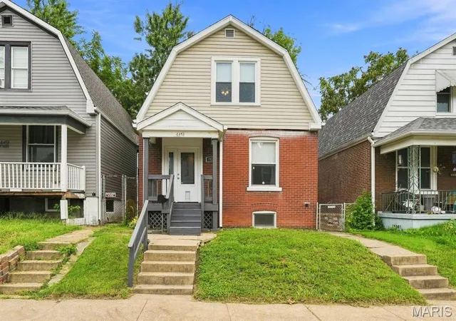 Photo 1 of Single family home for sale at 4453 Wilcox Ave, Saint Louis, MO 63116 | MLS# MIS26046496 | Listing updated on 2026-08-27