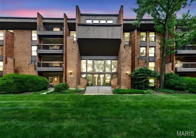 Photo 3 of Condo for sale at 539 Coeur De Royale Dr #307, Saint Louis, MO 63141 | MLS# MIS26046522 | Listing updated on 2026-08-26