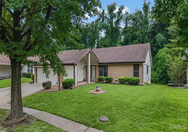2nd image of 5172 Trailbend Dr, Black Jack, MO 63033 | MLS# MIS26046540