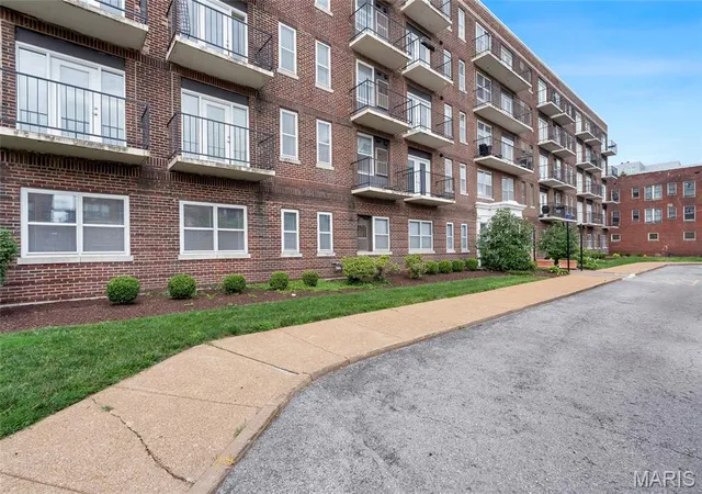 Photo 1 of Condo for sale at 5630 Pershing Ave #30, St Louis, MO 63112 | MLS# MIS26046542 | Listing updated on 2026-08-13