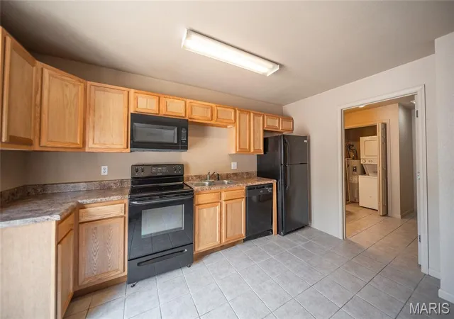 2nd image of 16524 Hunters Ridge Ln #A, B, C, D, Saint Robert, MO 65584 | MLS# MIS26046572