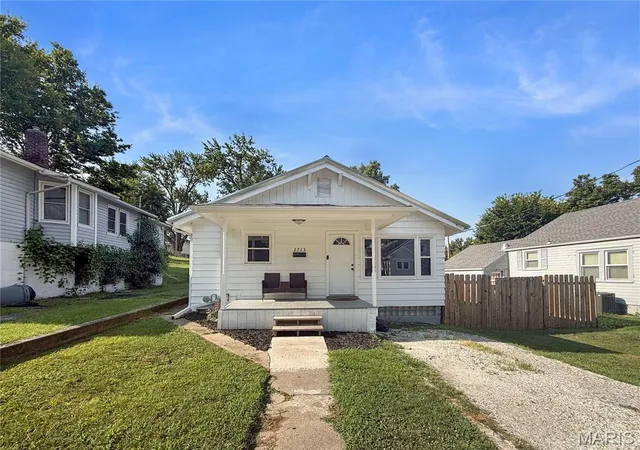 1st image of 2713 Laclede, Hannibal, MO 63401 | MLS# MIS26046580