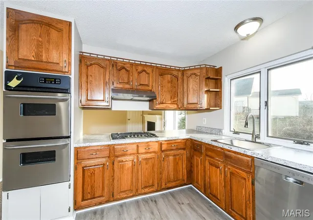 Photo 4 of Single family home for sale at 31 Four Winds Dr, Saint Peters, MO 63376 | MLS# MIS26046594 | Listing updated on 2026-09-28