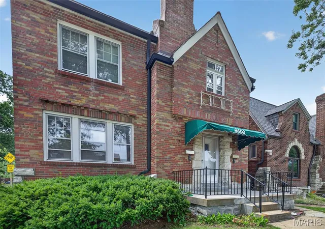 Photo 2 of Sale Pending at 6500 Devonshire Ave, Saint Louis, MO 63109 | MLS# MIS26046597 | Listing updated on 2026-08-22