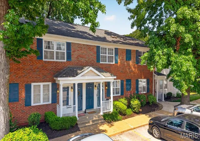 1st image of 9194 Wrenwood Ln, Saint Louis, MO 63144 | MLS# MIS26046602