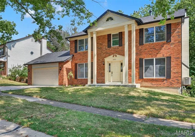 Photo 1 of Sale Pending at 2851 Spring Water Dr, Saint Louis, MO 63129 | MLS# MIS26046633 | Listing updated on 2026-09-14