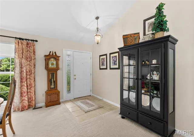 Photo 2 of Single family home for sale at 8 Autumn Grove Ct, O Fallon, MO 63366 | MLS# MIS26046639 | Listing updated on 2026-09-02