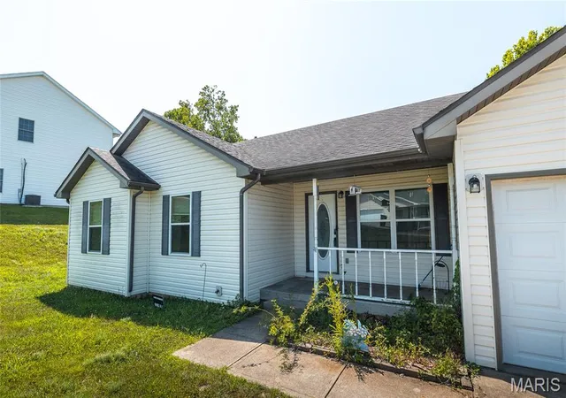 2nd image of 162 Sawmill Rd, Saint Robert, MO 65584 | MLS# MIS26046647