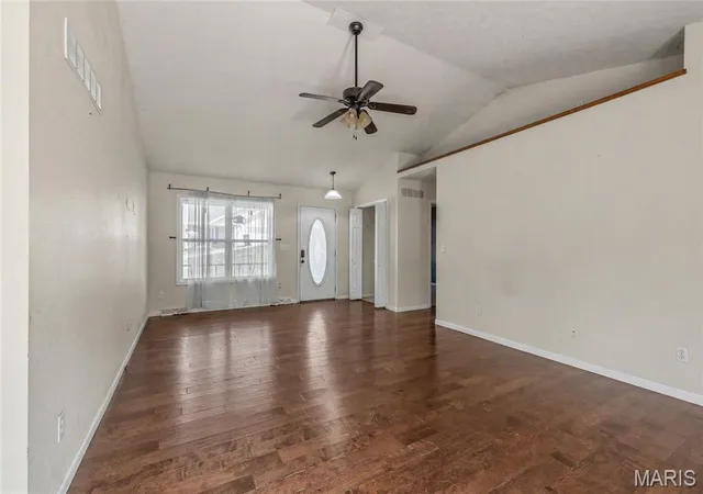 4th image of 162 Sawmill Rd, Saint Robert, MO 65584 | MLS# MIS26046647