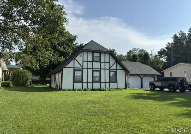 1st image of 818 Webster St, Nokomis, IL 62075 | MLS# MIS26046651