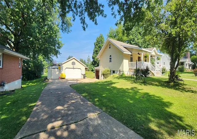 2nd image of 4999 College Ave, Hannibal, MO 63401 | MLS# MIS26046654