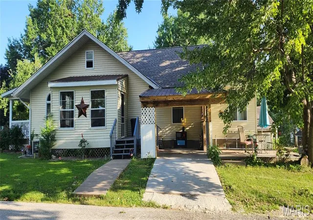 4th image of 4999 College Ave, Hannibal, MO 63401 | MLS# MIS26046654