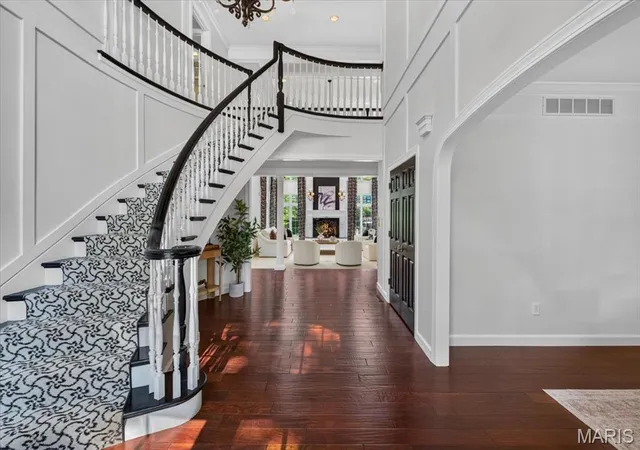 Photo 3 of Mansion for sale at 1511 18th Green Ct, Belleville, IL 62220 | MLS# MIS26046664 | Listing updated on 2026-10-06