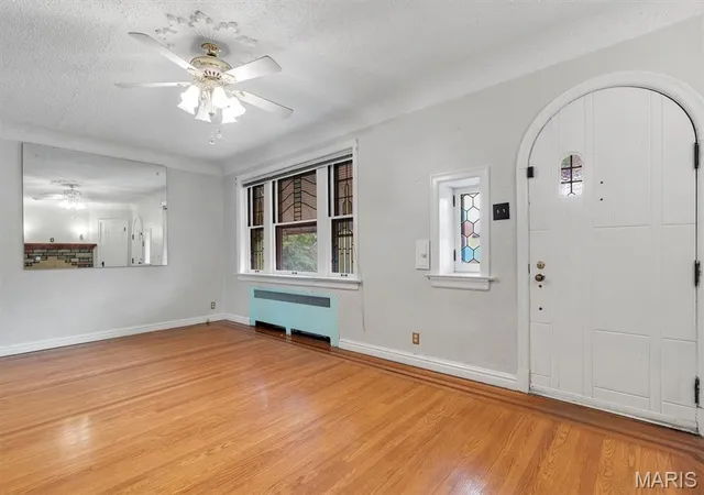 Photo 3 of Single family home for sale at 5619 Neosho St, Saint Louis, MO 63109 | MLS# MIS26046667 | Listing updated on 2026-10-19