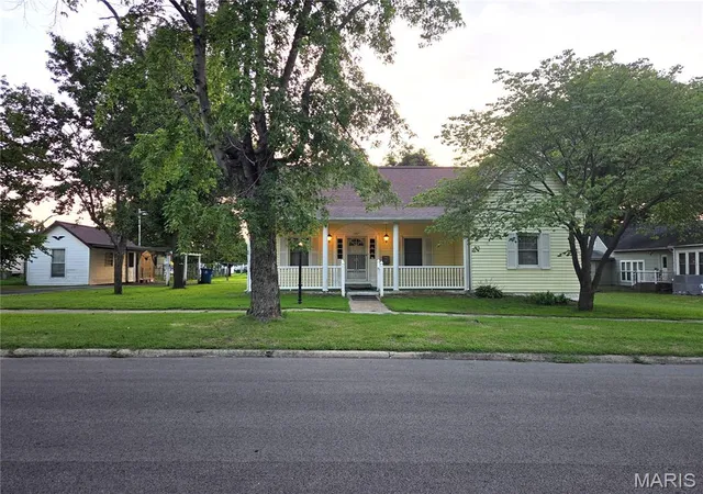 Photo 1 of Single family home for sale at 207 N Marion St, Malden, MO 63863 | MLS# MIS26046673 | Listing updated on 2026-07-22