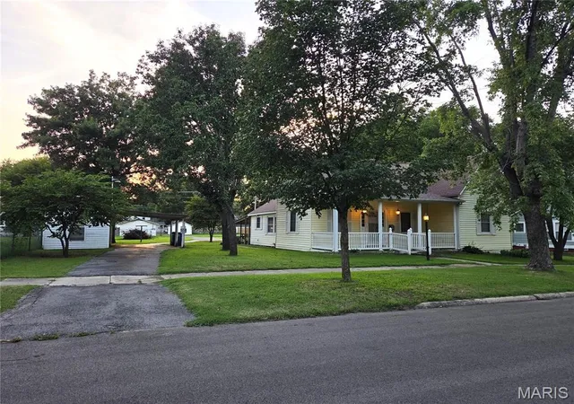 Photo 3 of Single family home for sale at 207 N Marion St, Malden, MO 63863 | MLS# MIS26046673 | Listing updated on 2026-07-22
