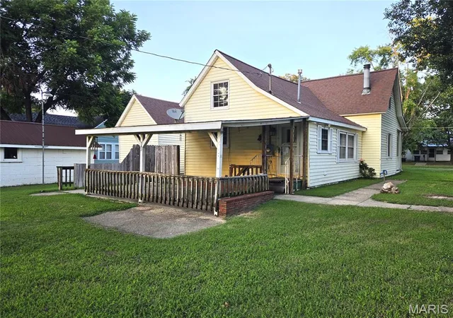 Photo 3 of Single family home for sale at 207 N Marion St, Malden, MO 63863 | MLS# MIS26046673 | Listing updated on 2026-07-22
