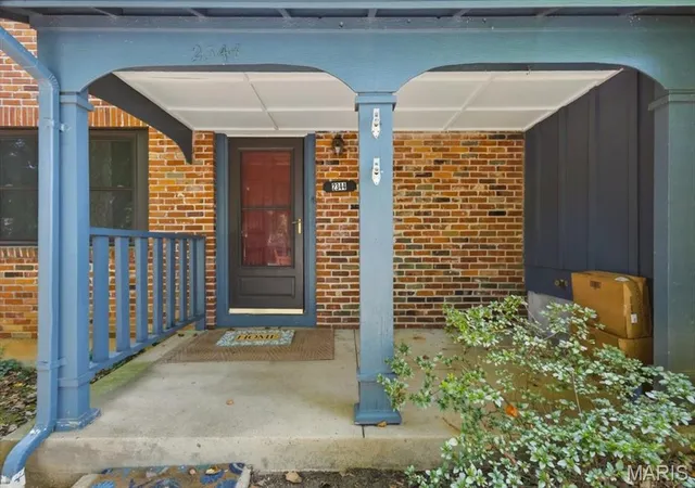 Photo 2 of Townhouse for sale at 2344 Hidden Meadow Ln, Ballwin, MO 63021 | MLS# MIS26046692 | Listing updated on 2026-08-06