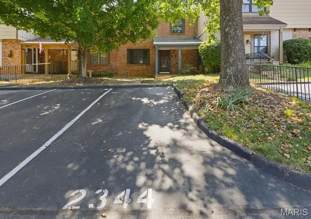 Photo 3 of Townhouse for sale at 2344 Hidden Meadow Ln, Ballwin, MO 63021 | MLS# MIS26046692 | Listing updated on 2026-08-06
