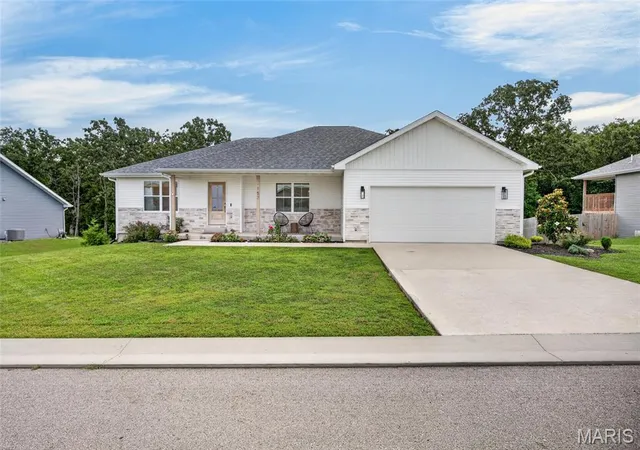 Photo 1 of Single family home for sale at 157 Mesa Dr, Waynesville, MO 65583 | MLS# MIS26046706 | Listing updated on 2026-09-06