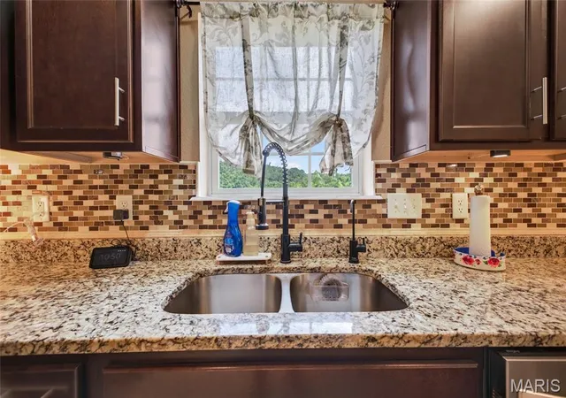 5th image of 131 Creek View Dr, Saint Robert, MO 65584 | MLS# MIS26046711