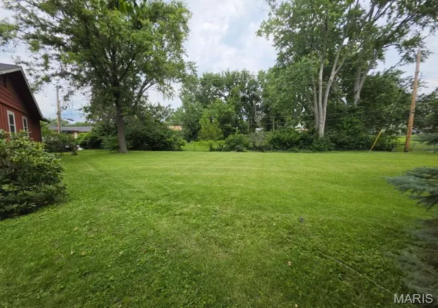 Photo 3 of Land for sale at 16 Gray Brooke Ln, Florissant, MO 63031 | MLS# MIS26046716 | Listing updated on 2026-07-23