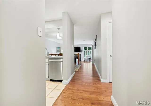 Photo 4 of Condo for sale at 1610 Lake Knoll Dr #1N, Lake Saint Louis, MO 63367 | MLS# MIS26046758 | Listing updated on 2026-10-09
