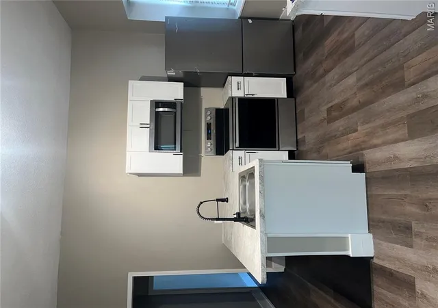 Photo 3 of Condo for sale at 3011   3013 Minnesota Ave, Saint Louis, MO 63118 | MLS# MIS26046761 | Listing updated on 2026-09-04
