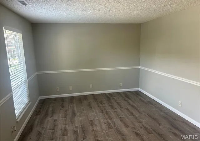 Photo 2 of Townhouse for sale at 47 Park Charles Blvd #C, Saint Peters, MO 63376 | MLS# MIS26046775 | Listing updated on 2026-09-08