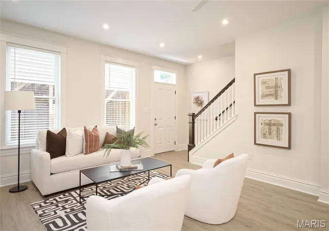Photo 3 of Single family home for sale at 2725 Salena St, St Louis, MO 63118 | MLS# MIS26046787 | Listing updated on 2026-09-14