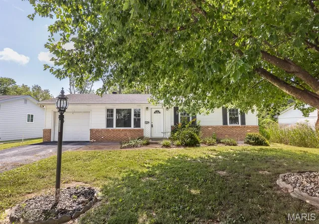 1st image of 1308 Veile Dr, Belleville, IL 62220 | MLS# MIS26046799