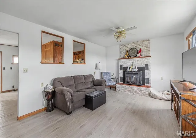 Photo 3 of Single family home for sale at 14920 Dillon Outer Rd, Saint James, MO 65559 | MLS# MIS26046805 | Listing updated on 2026-08-05
