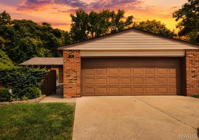 Photo 3 of Single family home for sale at 11 Parkridge, Belleville, IL 62226 | MLS# MIS26046824 | Listing updated on 2026-08-01