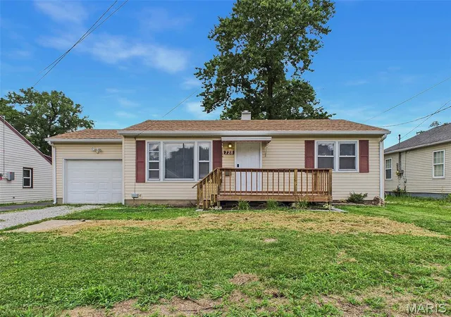Single family home for sale at 728 N Prairie St, Bethalto, IL 62010 | MLS# MIS26046825