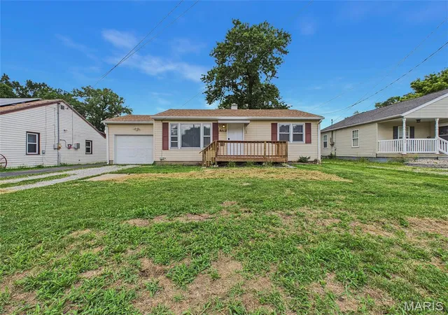 Photo 2 of Single family home for sale at 728 N Prairie St, Bethalto, IL 62010 | MLS# MIS26046825 | Listing updated on 2026-08-28