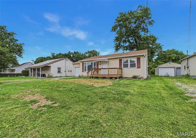 Photo 2 of Single family home for sale at 728 N Prairie St, Bethalto, IL 62010 | MLS# MIS26046825 | Listing updated on 2026-08-28