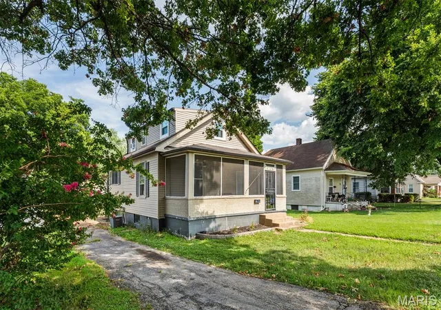 2nd image of 404 Jefferson Ave, Crystal City, MO 63019 | MLS# MIS26046848