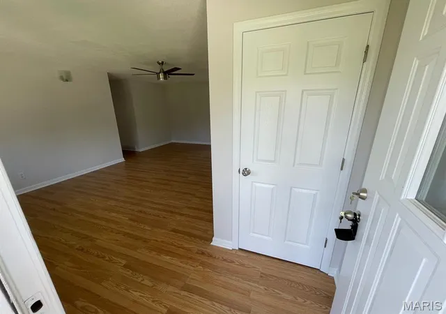 5th image of 1036 Washington Dr, South Roxana, IL 62087 | MLS# MIS26046849