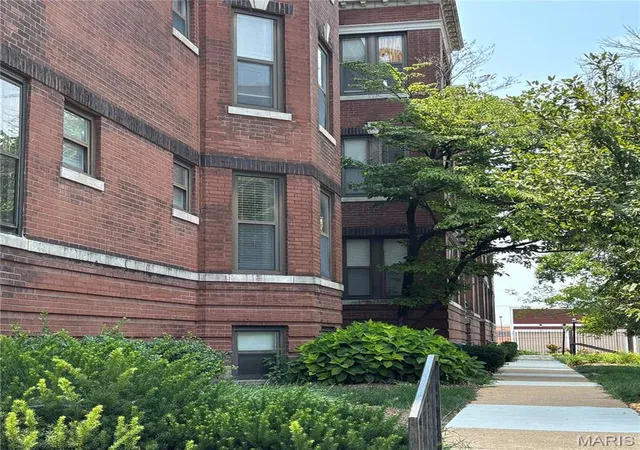 Photo 3 of Condo for sale at 609 Clara Avenue Avenue #5, Saint Louis, MO 63112 | MLS# MIS26046870 | Listing updated on 2026-08-14