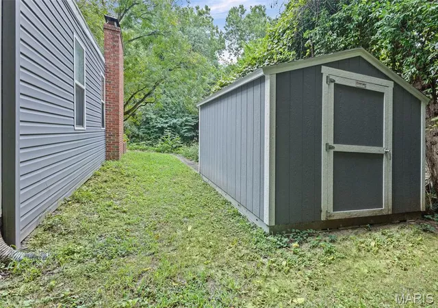 13th image of 304 Walnut Dr, Collinsville, IL 62234 | MLS# MIS26046875