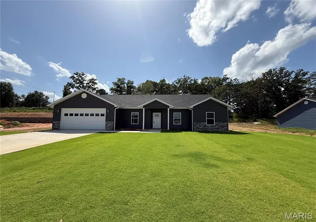 19th image of 321 Kearbey Dr, Poplar Bluff, MO 63901 | MLS# MIS26046876