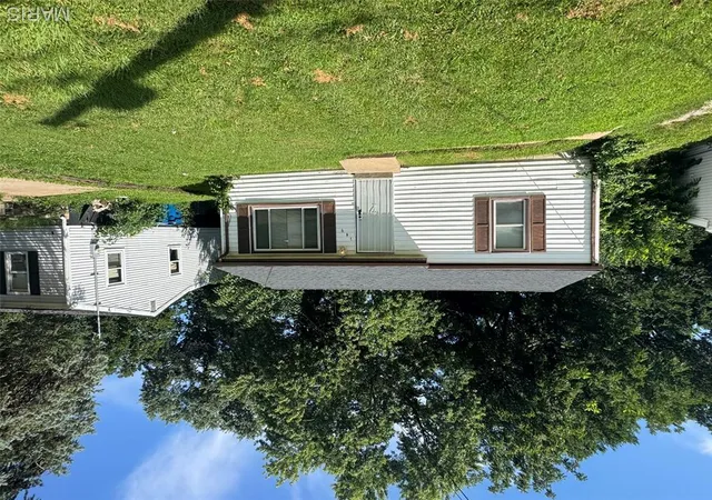 Photo 1 of Sale Pending at 149 Becker Dr, Saint Louis, MO 63135 | MLS# MIS26046919 | Listing updated on 2026-07-27