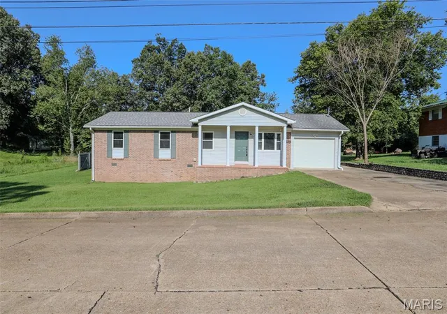 2nd image of 2629 W Avondale St, Poplar Bluff, MO 63901 | MLS# MIS26046921