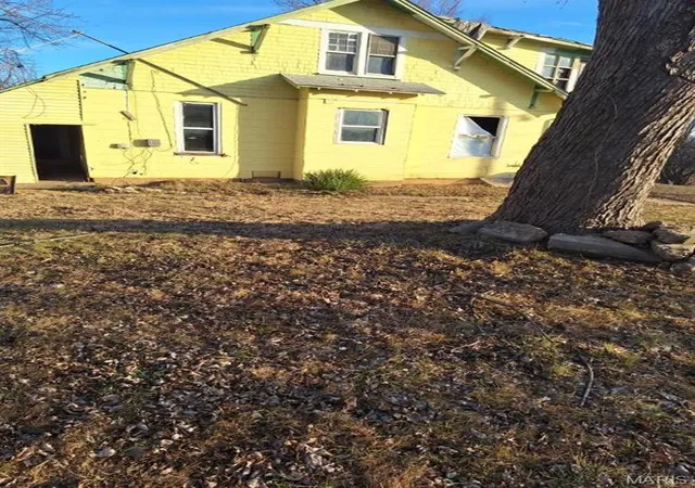 4th image of 215 Division St, Hannibal, MO 63401 | MLS# MIS26046928