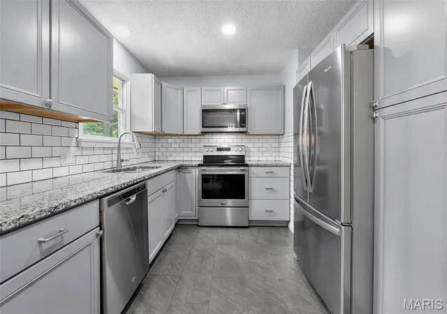 4th image of 501 Louise St, Farmington, MO 63640 | MLS# MIS26046931