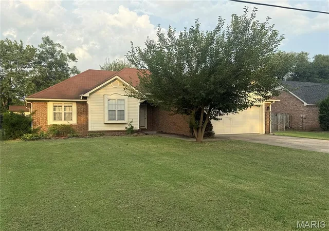 1st image of 612 S Walnut St, Kennett, MO 63857 | MLS# MIS26046935