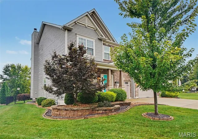 4th image of 152 Carlton Point Dr, Wentzville, MO 63385 | MLS# MIS26046937
