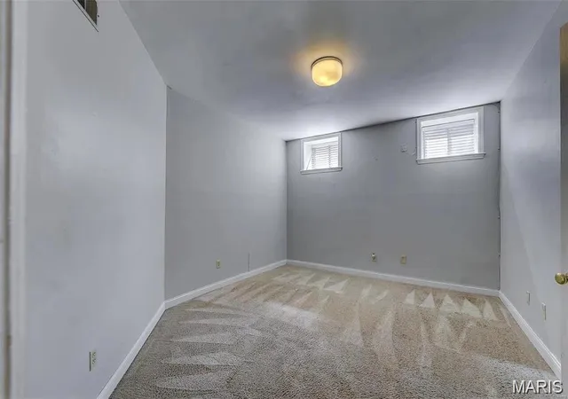 2nd image of 4256 Maryland Ave, Saint Louis, MO 63108